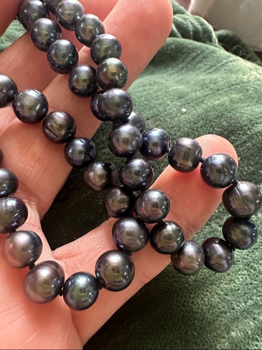 Chrome Genuine Pearl Necklace - Picture 3 of 4